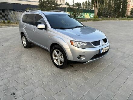 Мицубиси Аутлендер 2007 в Черкассах на Automoto.ua Серый Мицубиси Аутлендер, объемом двигателя 2 л и пробегом 239 тыс. км за 4400 $, фото 1 на Automoto.ua