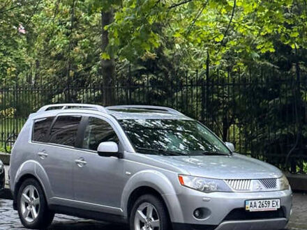Мицубиси Аутлендер 2007 в Львове на Automoto.ua Серый Мицубиси Аутлендер, объемом двигателя 2.36 л и пробегом 125 тыс. км за 9200 $, фото 1 на Automoto.ua