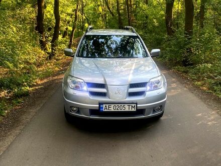 Мицубиси Аутлендер 2007 в Днепре (Днепропетровске) на Automoto.ua Серый Мицубиси Аутлендер, объемом двигателя 2.4 л и пробегом 307 тыс. км за 6700 $, фото 1 на Automoto.ua