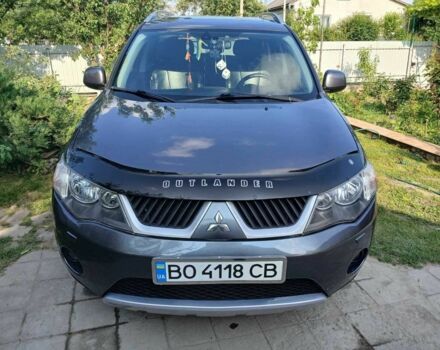 Серый Мицубиси Аутлендер, объемом двигателя 2.2 л и пробегом 270 тыс. км за 9800 $, фото 1 на Automoto.ua