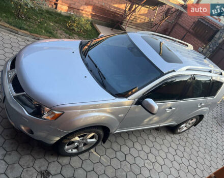 Сірий Міцубісі Аутлендер, об'ємом двигуна 2.36 л та пробігом 195 тис. км за 9500 $, фото 1 на Automoto.ua