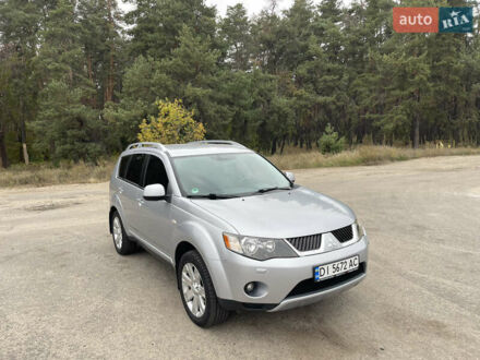 Міцубісі Аутлендер 2008 у Ахтырке на Automoto.ua Сірий Міцубісі Аутлендер, об'ємом двигуна 2.36 л та пробігом 236 тис. км за 9300 $, фото 1 на Automoto.ua