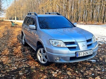 Міцубісі Аутлендер 2008 у Зенькове на Automoto.ua Сірий Міцубісі Аутлендер, об'ємом двигуна 24 л та пробігом 250 тис. км за 6999 $, фото 1 на Automoto.ua