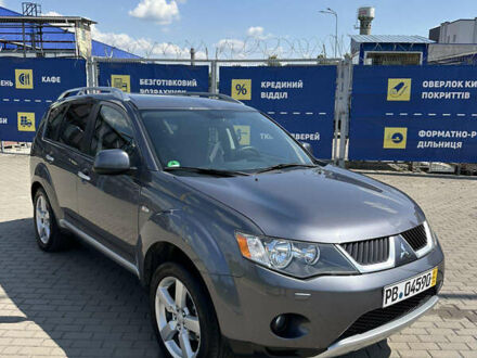 Міцубісі Аутлендер 2008 у Кременце на Automoto.ua Сірий Міцубісі Аутлендер, об'ємом двигуна 2.2 л та пробігом 162 тис. км за 9500 $, фото 1 на Automoto.ua