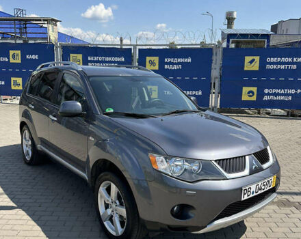 Мицубиси Аутлендер 2008 в Кременце на Automoto.ua Серый Мицубиси Аутлендер, объемом двигателя 2.2 л и пробегом 162 тыс. км за 9500 $, фото 1 на Automoto.ua