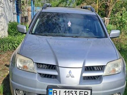 Міцубісі Аутлендер 2008 у Полтаві на Automoto.ua Сірий Міцубісі Аутлендер, об'ємом двигуна 2.38 л та пробігом 234 тис. км за 7900 $, фото 1 на Automoto.ua