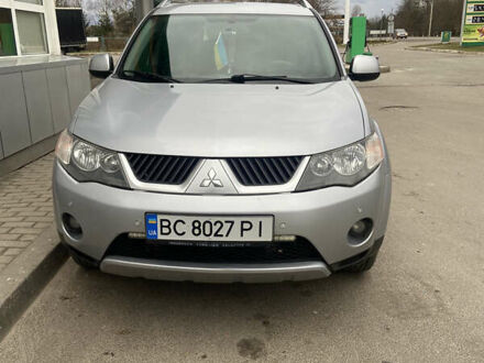 Сірий Міцубісі Аутлендер, об'ємом двигуна 1.97 л та пробігом 229 тис. км за 8500 $, фото 1 на Automoto.ua