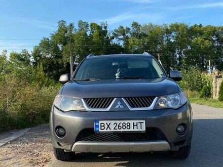 Мицубиси Аутлендер 2008 в Хмельницком на Automoto.ua Серый Мицубиси Аутлендер, объемом двигателя 2.36 л и пробегом 195 тыс. км за 9500 $, фото 1 на Automoto.ua