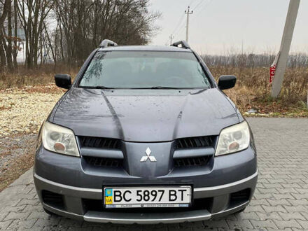 Мицубиси Аутлендер 2008 в Львове на Automoto.ua Серый Мицубиси Аутлендер, объемом двигателя 2 л и пробегом 318 тыс. км за 6900 $, фото 1 на Automoto.ua