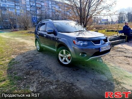 Міцубісі Аутлендер 2008 у Кропивницькому (Кіровограді) на Automoto.ua Сірий Міцубісі Аутлендер, об'ємом двигуна 2.4 л та пробігом 198 тис. км за 10500 $, фото 1 на Automoto.ua