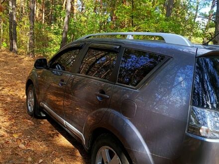 Міцубісі Аутлендер 2008 у Полтаві на Automoto.ua Сірий Міцубісі Аутлендер, об'ємом двигуна 2.4 л та пробігом 243 тис. км за 8800 $, фото 1 на Automoto.ua