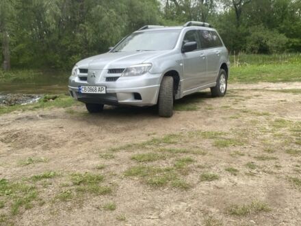 Мицубиси Аутлендер 2008 в Чернигове на Automoto.ua Серый Мицубиси Аутлендер, объемом двигателя 2 л и пробегом 210 тыс. км за 5400 $, фото 1 на Automoto.ua