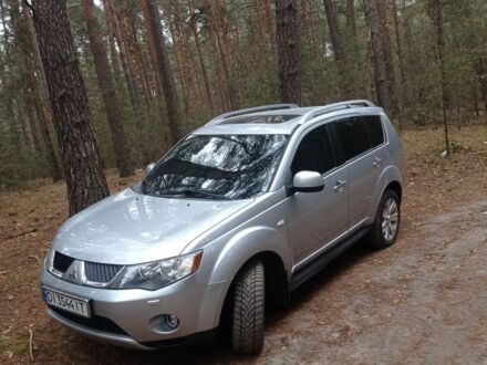 Сірий Міцубісі Аутлендер, об'ємом двигуна 2.4 л та пробігом 190 тис. км за 9200 $, фото 1 на Automoto.ua