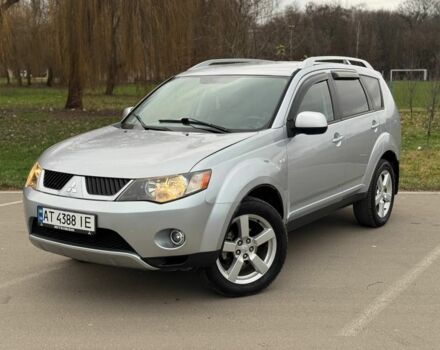 Сірий Міцубісі Аутлендер, об'ємом двигуна 2.4 л та пробігом 297 тис. км за 7700 $, фото 1 на Automoto.ua
