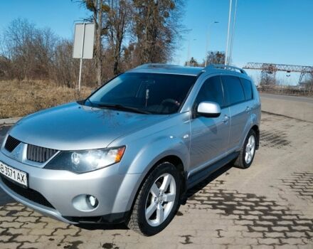 Сірий Міцубісі Аутлендер, об'ємом двигуна 2.4 л та пробігом 214 тис. км за 7750 $, фото 1 на Automoto.ua