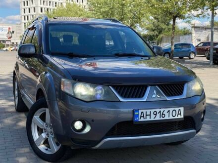 Мицубиси Аутлендер 2009 в Днепре (Днепропетровске) на Automoto.ua Серый Мицубиси Аутлендер, объемом двигателя 3 л и пробегом 170 тыс. км за 10800 $, фото 1 на Automoto.ua