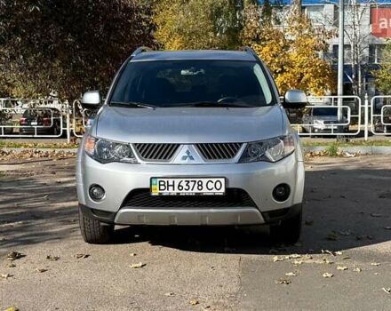 Серый Мицубиси Аутлендер, объемом двигателя 2.36 л и пробегом 45 тыс. км за 9500 $, фото 1 на Automoto.ua
