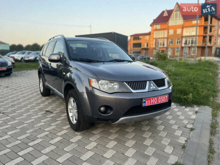 Мицубиси Аутлендер 2009 в Староконстантинов на Automoto.ua Серый Мицубиси Аутлендер, объемом двигателя 2.4 л и пробегом 218 тыс. км за 8600 $, фото 1 на Automoto.ua