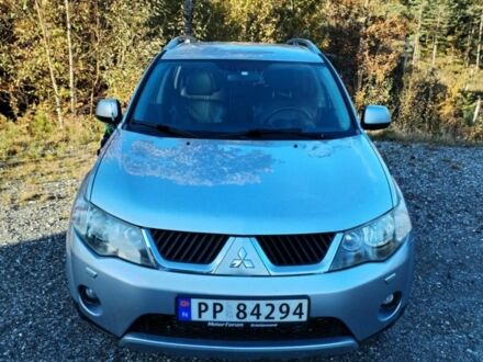 Міцубісі Аутлендер 2009 у Хусте на Automoto.ua Сірий Міцубісі Аутлендер, об'ємом двигуна 2 л та пробігом 280 тис. км за 2393 $, фото 1 на Automoto.ua