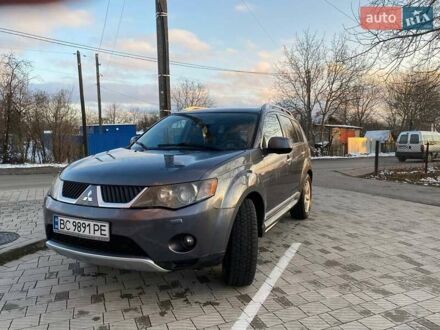 Мицубиси Аутлендер 2009 в Стрые на Automoto.ua Серый Мицубиси Аутлендер, объемом двигателя 0 л и пробегом 230 тыс. км за 8900 $, фото 1 на Automoto.ua