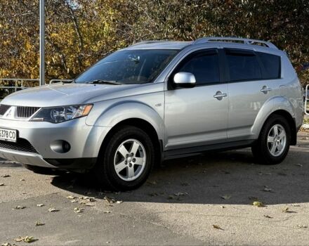 Серый Мицубиси Аутлендер, объемом двигателя 2.4 л и пробегом 43 тыс. км за 9500 $, фото 1 на Automoto.ua