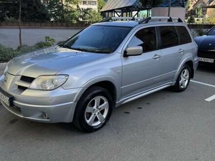 Мицубиси Аутлендер 2009 в Киеве на Automoto.ua Серый Мицубиси Аутлендер, объемом двигателя 2 л и пробегом 181 тыс. км за 7500 $, фото 1 на Automoto.ua
