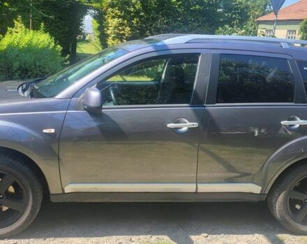 Сірий Міцубісі Аутлендер, об'ємом двигуна 0 л та пробігом 228 тис. км за 4300 $, фото 1 на Automoto.ua