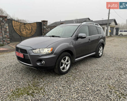 Серый Мицубиси Аутлендер, объемом двигателя 2.2 л и пробегом 289 тыс. км за 11300 $, фото 1 на Automoto.ua