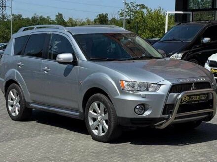 Мицубиси Аутлендер 2010 в Черновцах на Automoto.ua Серый Мицубиси Аутлендер, объемом двигателя 2 л и пробегом 208 тыс. км за 9700 $, фото 1 на Automoto.ua