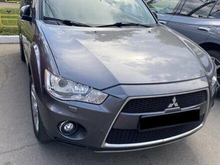 Сірий Міцубісі Аутлендер, об'ємом двигуна 2.2 л та пробігом 220 тис. км за 11500 $, фото 1 на Automoto.ua