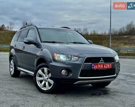 Міцубісі Аутлендер 2011 у Полтаві на Automoto.ua Сірий Міцубісі Аутлендер, об'ємом двигуна 2.2 л та пробігом 252 тис. км за 11150 $, фото 1 на Automoto.ua