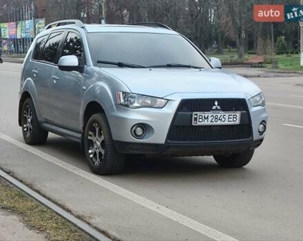 Серый Мицубиси Аутлендер, объемом двигателя 2 л и пробегом 205 тыс. км за 9600 $, фото 1 на Automoto.ua