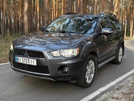 Сірий Міцубісі Аутлендер, об'ємом двигуна 2.27 л та пробігом 180 тис. км за 11500 $, фото 1 на Automoto.ua