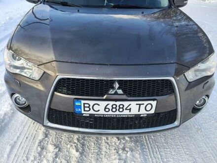 Серый Мицубиси Аутлендер, объемом двигателя 2.18 л и пробегом 220 тыс. км за 11900 $, фото 1 на Automoto.ua
