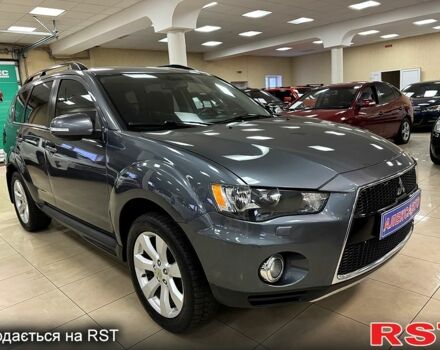 Серый Мицубиси Аутлендер, объемом двигателя 2.4 л и пробегом 16400 тыс. км за 10900 $, фото 1 на Automoto.ua