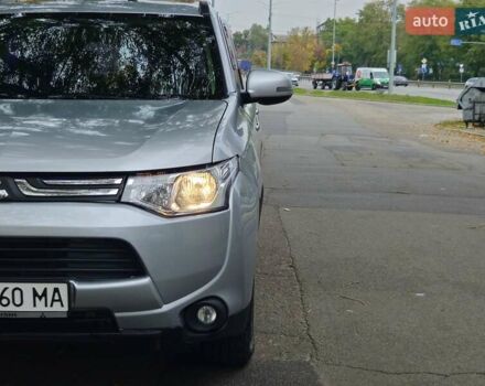 Сірий Міцубісі Аутлендер, об'ємом двигуна 2.36 л та пробігом 179 тис. км за 9800 $, фото 1 на Automoto.ua
