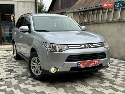 Мицубиси Аутлендер 2012 в Ровно на Automoto.ua Серый Мицубиси Аутлендер, объемом двигателя 2.2 л и пробегом 223 тыс. км за 12850 $, фото 1 на Automoto.ua