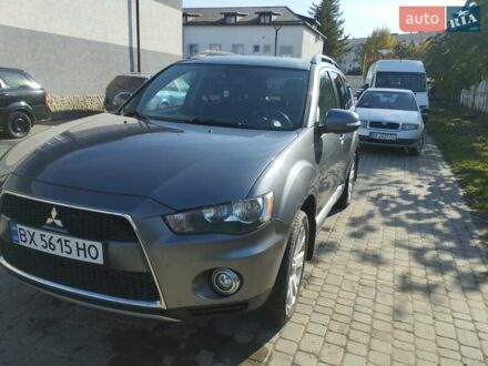 Мицубиси Аутлендер 2012 в Хмельницком на Automoto.ua Серый Мицубиси Аутлендер, объемом двигателя 2.36 л и пробегом 363 тыс. км за 11800 $, фото 1 на Automoto.ua