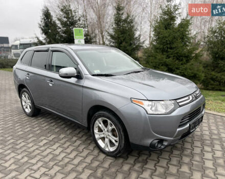 Сірий Міцубісі Аутлендер, об'ємом двигуна 2.4 л та пробігом 240 тис. км за 9999 $, фото 1 на Automoto.ua
