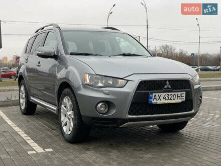 Мицубиси Аутлендер 2013 в Киеве на Automoto.ua Серый Мицубиси Аутлендер, объемом двигателя 2.4 л и пробегом 164 тыс. км за 10299 $, фото 1 на Automoto.ua