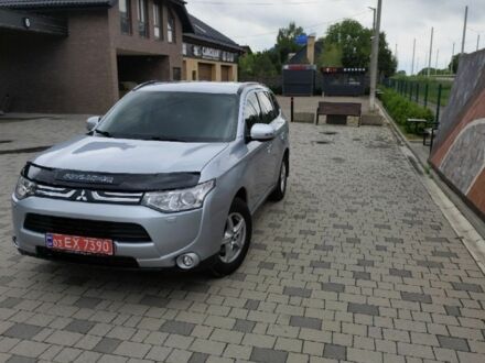 Мицубиси Аутлендер 2013 в Ровно на Automoto.ua Серый Мицубиси Аутлендер, объемом двигателя 2 л и пробегом 248 тыс. км за 12900 $, фото 1 на Automoto.ua