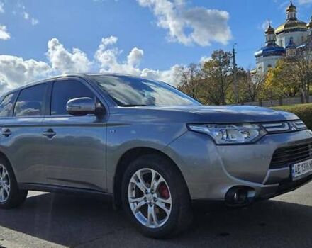 Міцубісі Аутлендер 2013 у Кривому Розі на Automoto.ua Сірий Міцубісі Аутлендер, об'ємом двигуна 3 л та пробігом 104 тис. км за 13500 $, фото 1 на Automoto.ua