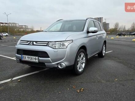 Сірий Міцубісі Аутлендер, об'ємом двигуна 2.36 л та пробігом 54 тис. км за 15400 $, фото 1 на Automoto.ua