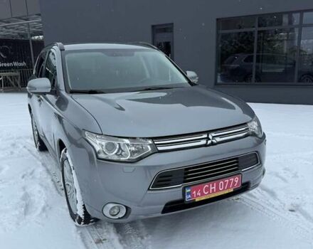 Сірий Міцубісі Аутлендер, об'ємом двигуна 2.01 л та пробігом 260 тис. км за 13800 $, фото 1 на Automoto.ua