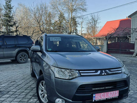 Сірий Міцубісі Аутлендер, об'ємом двигуна 2.2 л та пробігом 200 тис. км за 13200 $, фото 1 на Automoto.ua