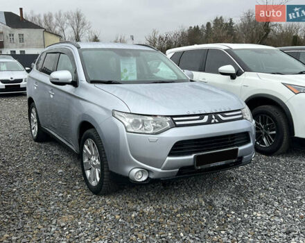 Серый Мицубиси Аутлендер, объемом двигателя 2.2 л и пробегом 243 тыс. км за 13850 $, фото 1 на Automoto.ua