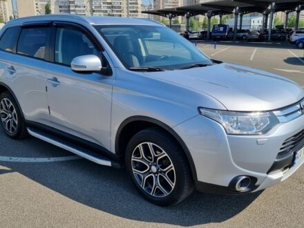 Мицубиси Аутлендер 2014 в Киеве на Automoto.ua Серый Мицубиси Аутлендер, объемом двигателя 0 л и пробегом 113 тыс. км за 15800 $, фото 1 на Automoto.ua