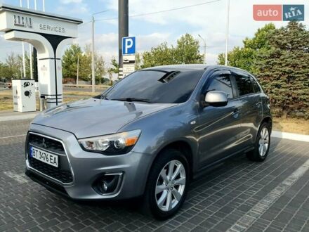 Мицубиси Аутлендер 2014 в Николаеве на Automoto.ua Серый Мицубиси Аутлендер, объемом двигателя 2 л и пробегом 110 тыс. км за 12500 $, фото 1 на Automoto.ua