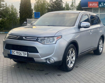 Сірий Міцубісі Аутлендер, об'ємом двигуна 2.36 л та пробігом 310 тис. км за 9500 $, фото 1 на Automoto.ua