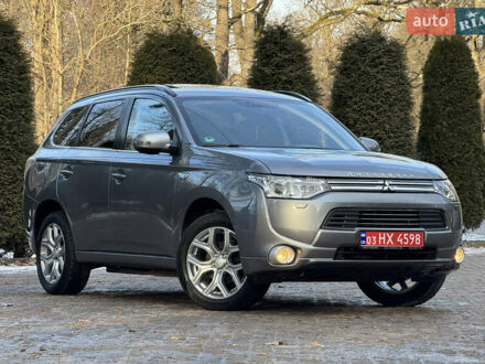 Сірий Міцубісі Аутлендер, об'ємом двигуна 2 л та пробігом 170 тис. км за 15299 $, фото 1 на Automoto.ua